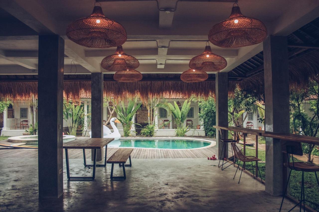 Endless Summer Surf Camp Kuta Kuta  Exterior photo