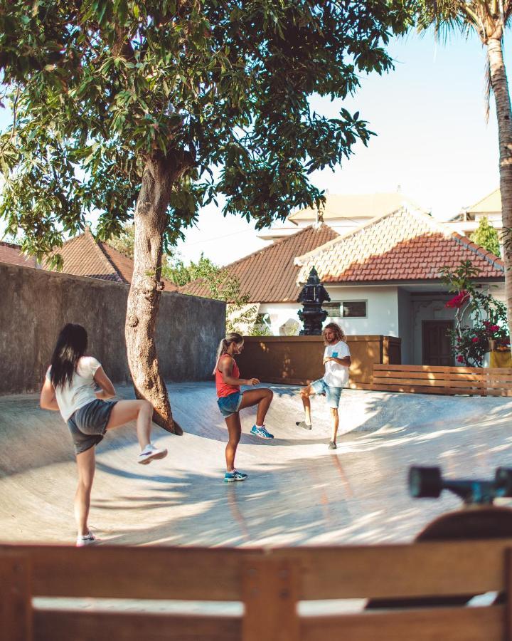 Endless Summer Surf Camp Kuta Kuta  Exterior photo